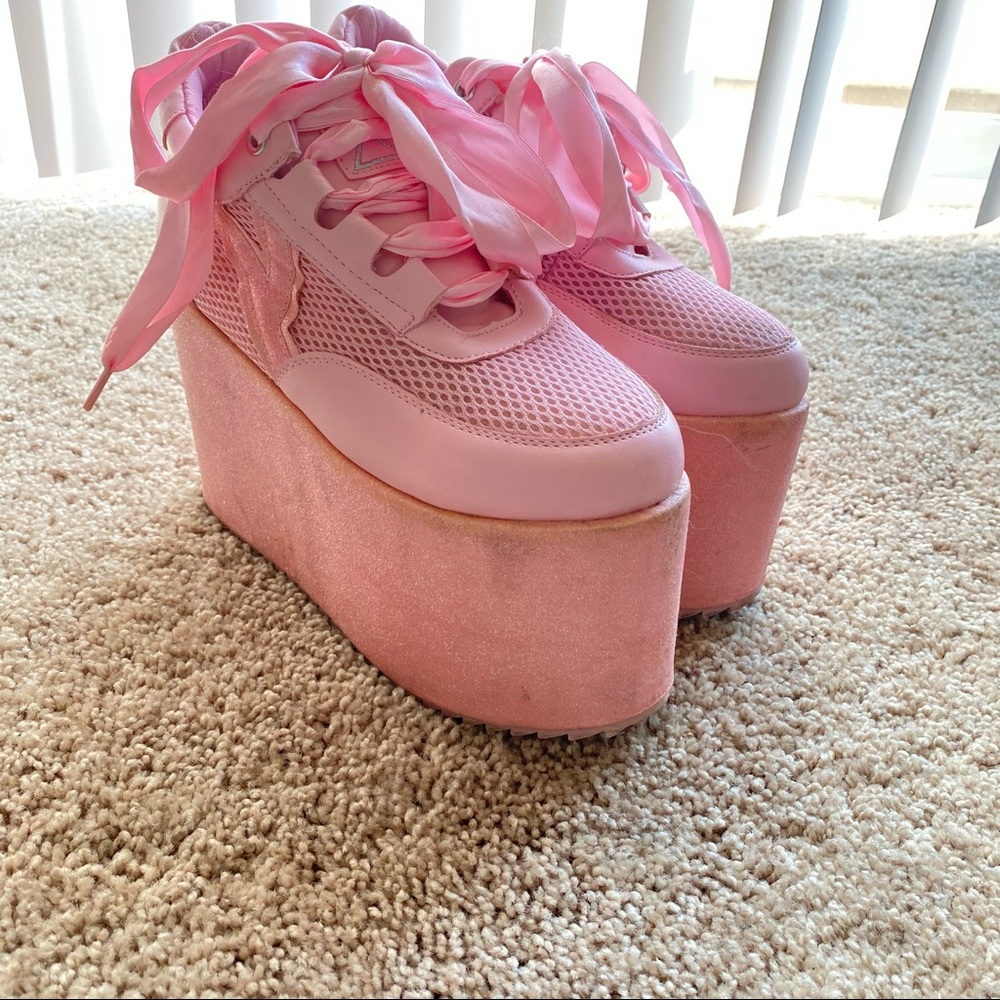 YRU Qozmo Lo Glitter Platforms